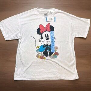 NEW Disney Womens Graphic T Shirt, Minnie Mouse Embroidered Flowers White Large